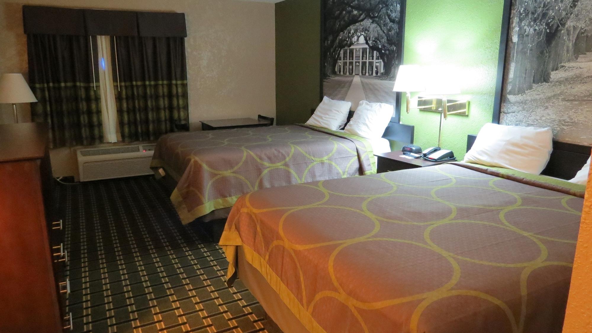 Super 8 by Wyndham Grand Prairie North Motel Bagian luar foto